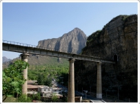 [原创]风景如画的京原铁路，十渡，拒马河