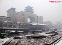 [D80运转]上班忙中偷闲,中午西站看雪