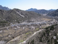 山花烂漫居庸关