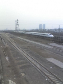 普济河道立交桥上拍火车