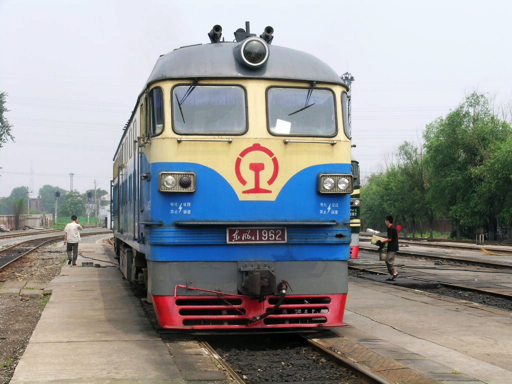 东风4-1962.JPG