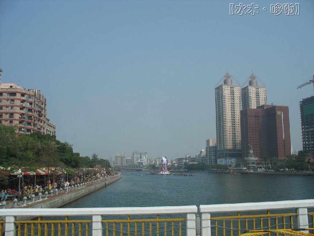 高雄港.jpg