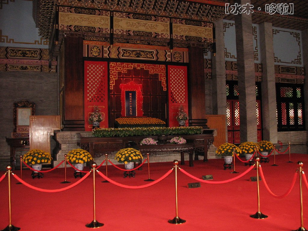 台北忠烈祠大厅.jpg